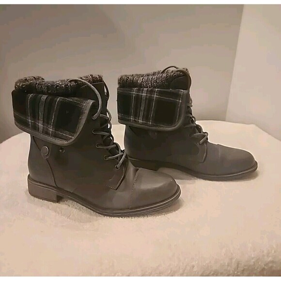 JustFab Shoes - Justfab Womens Gray Elenora Plaid Panel Flat Boots Sz 5 1/2